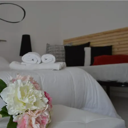 Charming In 70m² Balcony With View