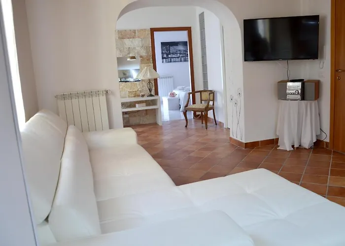 Cozy In - 70 M² With Balcony *